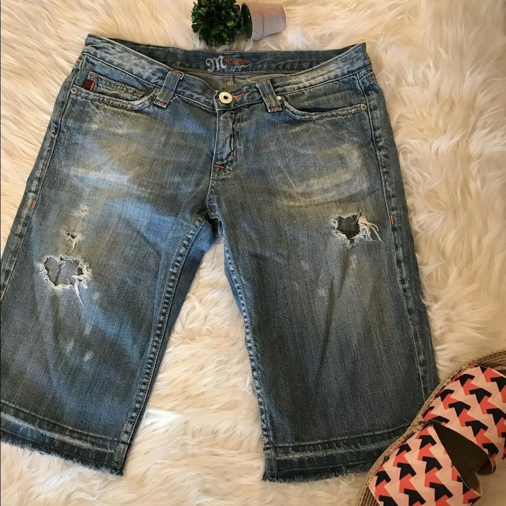 Miss Me Sz 30 Distressed Jean Bermuda Shorts